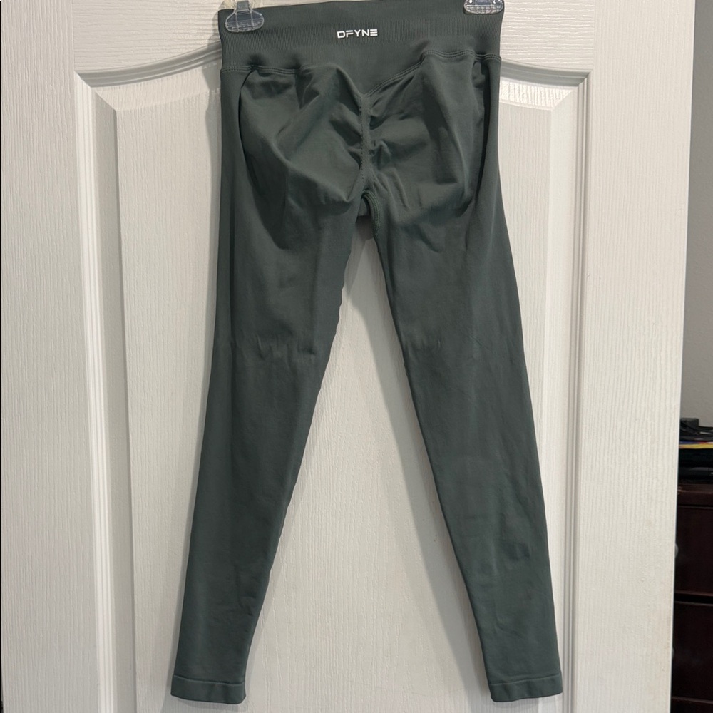DFYNE IMPACT LEGGINGS pistachio size M